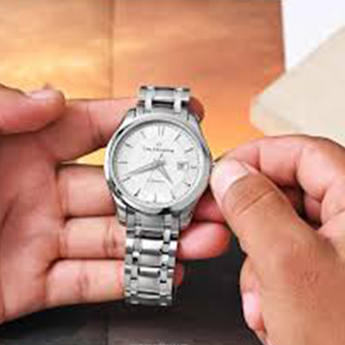 تنظیم تاریخ ساعت مچی